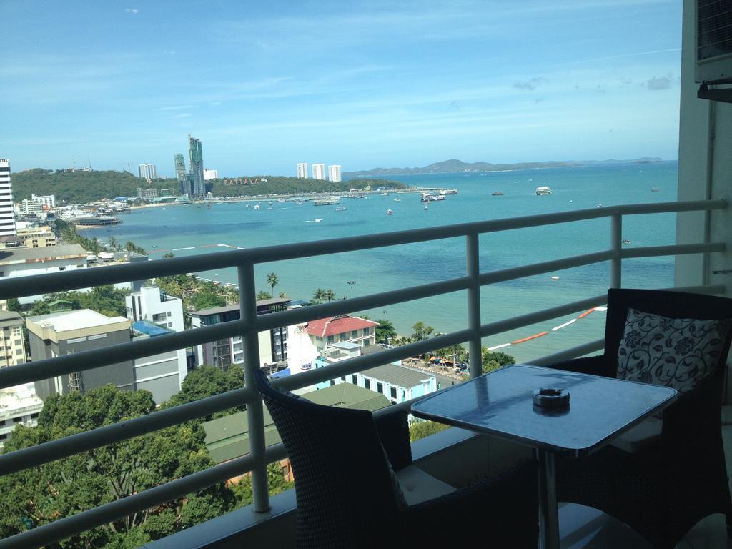 View Talay 6 Pattaya Beach Apartment By Honey Bagian luar foto