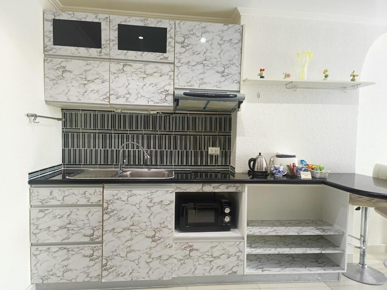 View Talay 6 Pattaya Beach Apartment By Honey Bagian luar foto