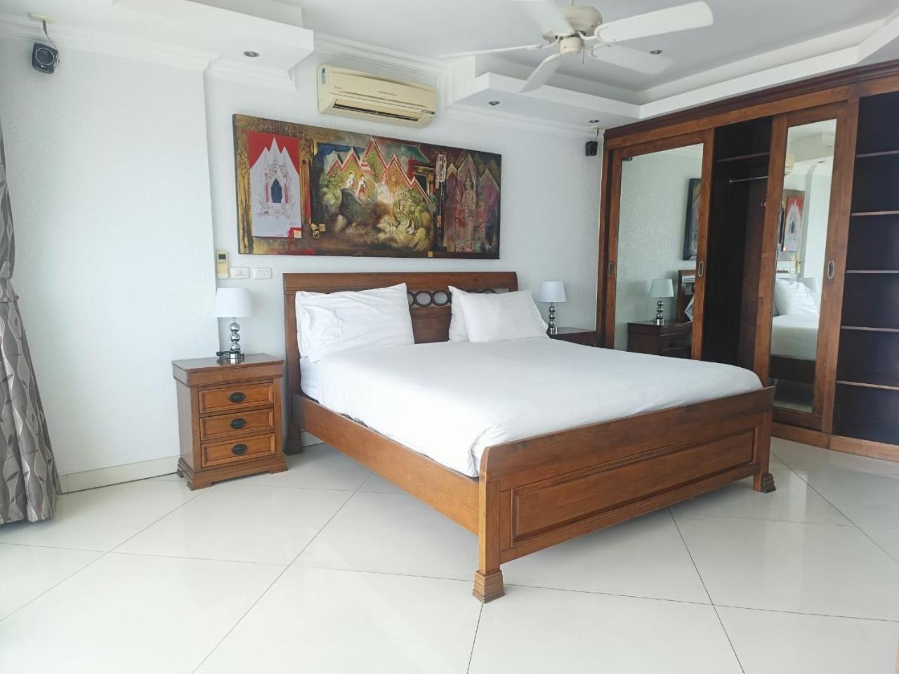 View Talay 6 Pattaya Beach Apartment By Honey Bagian luar foto