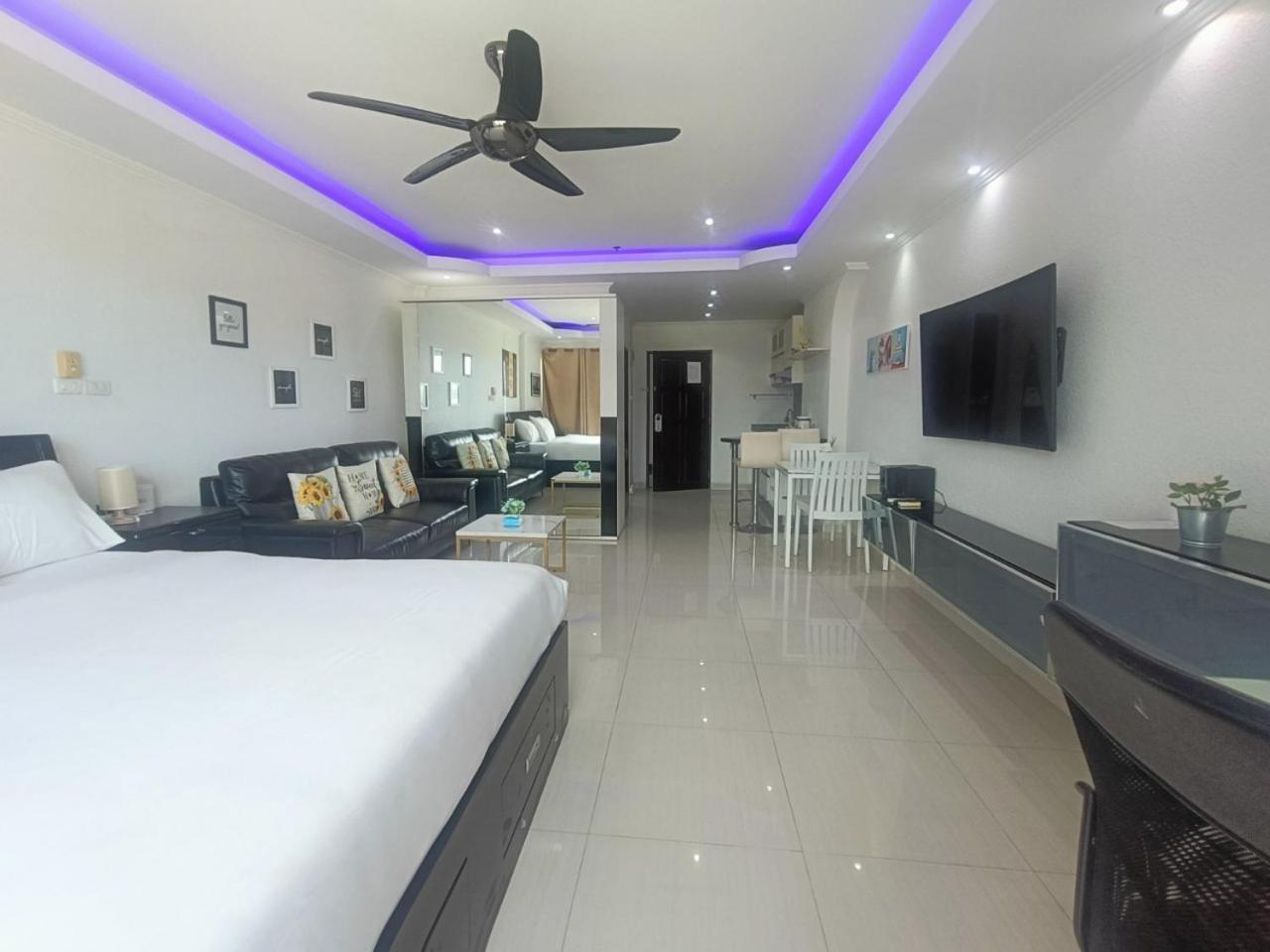 View Talay 6 Pattaya Beach Apartment By Honey Bagian luar foto