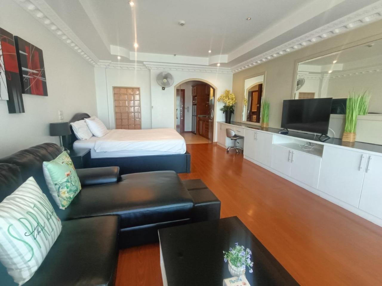 View Talay 6 Pattaya Beach Apartment By Honey Bagian luar foto