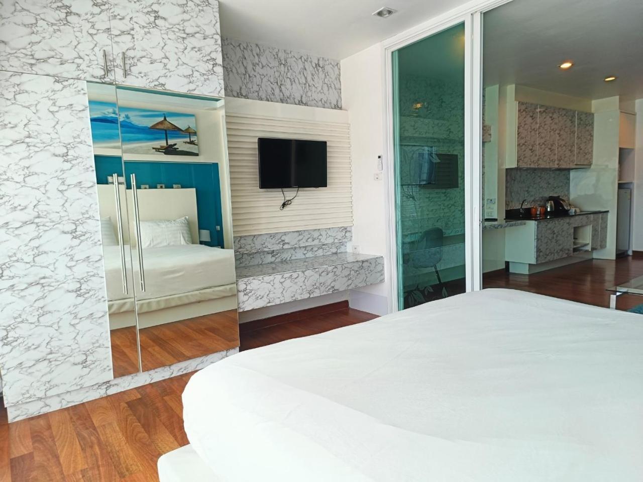 View Talay 6 Pattaya Beach Apartment By Honey Bagian luar foto