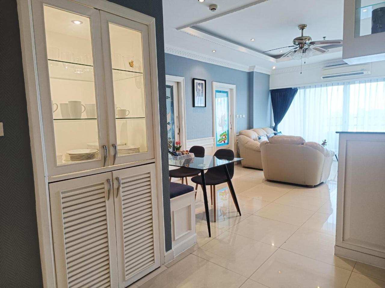 View Talay 6 Pattaya Beach Apartment By Honey Bagian luar foto