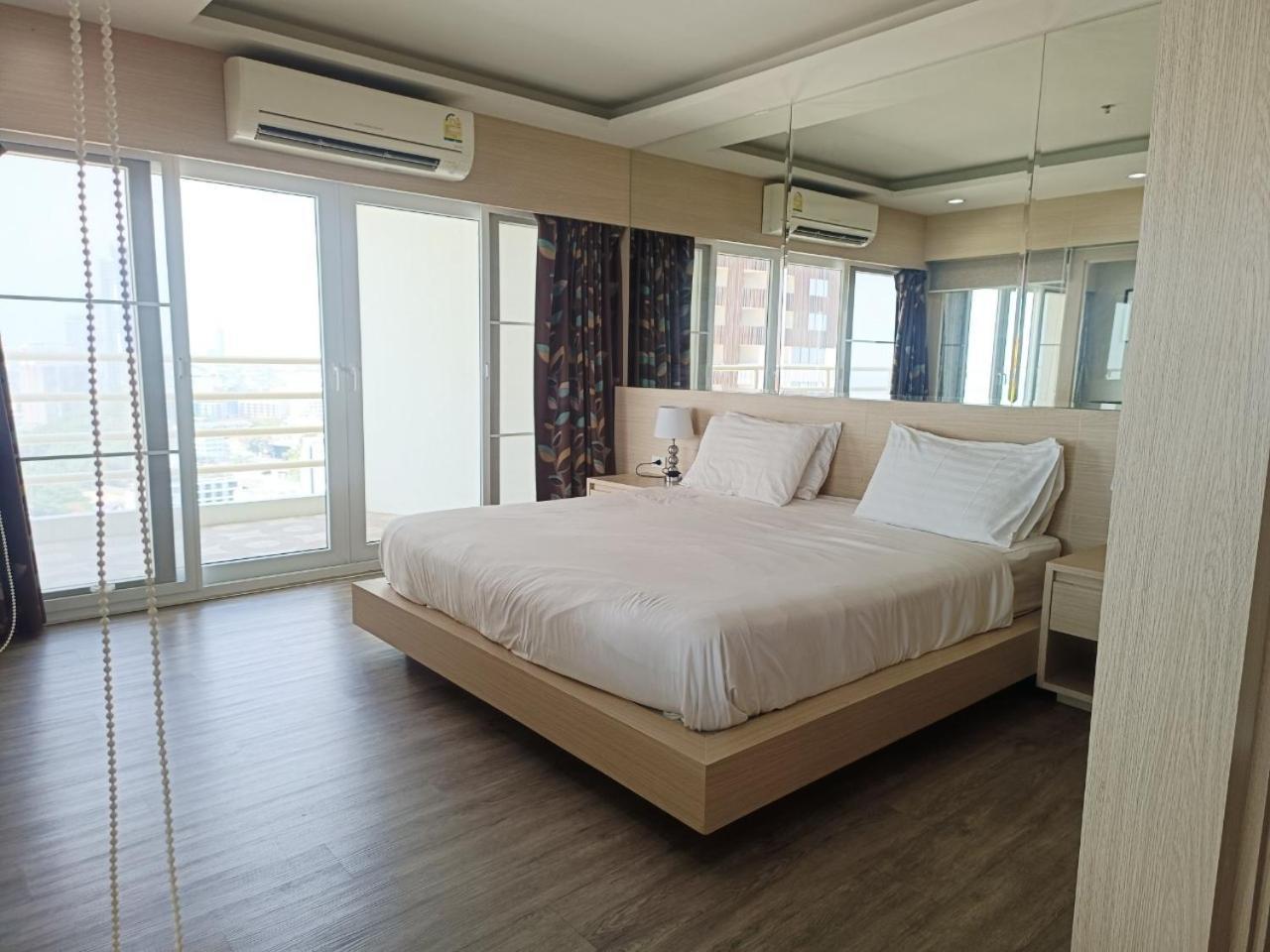 View Talay 6 Pattaya Beach Apartment By Honey Bagian luar foto