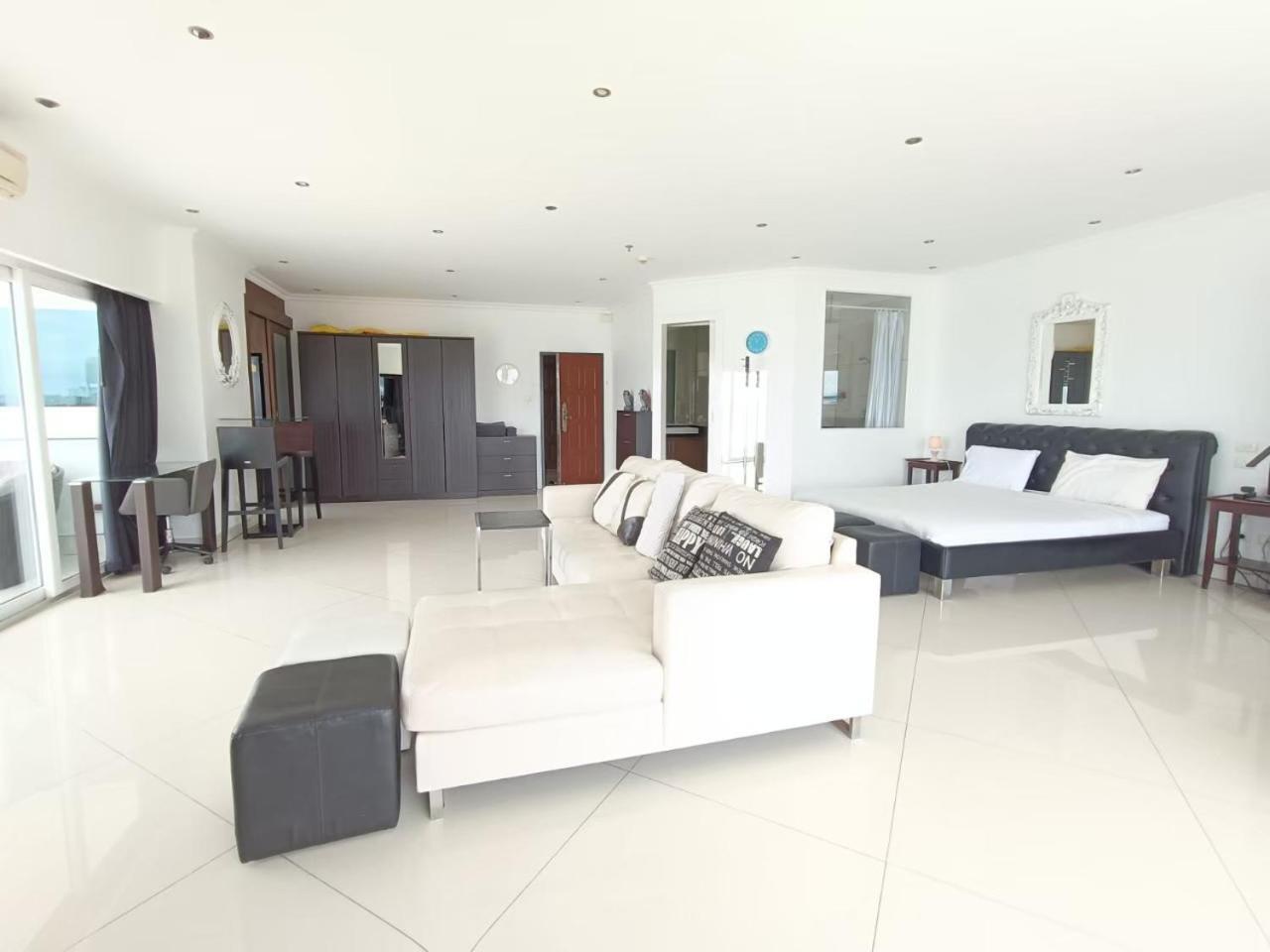 View Talay 6 Pattaya Beach Apartment By Honey Bagian luar foto