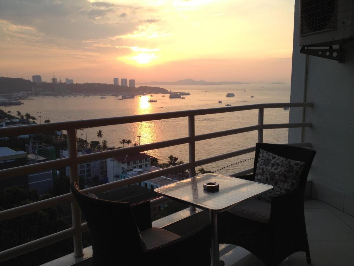View Talay 6 Pattaya Beach Apartment By Honey Bagian luar foto